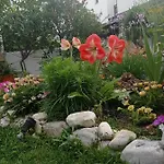 Дом отдыха Poly's Sea Side House