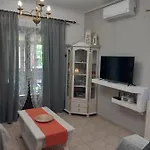 Дом отдыха Poly's Sea Side House Коропи