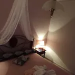 Poly's Sea Side House Коропи