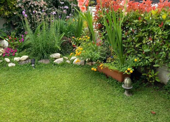 Poly's Sea Side House *