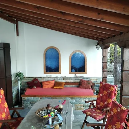 Poly's Sea Side House * コロピ