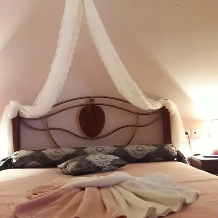 Feriehus Poly's Sea Side House *