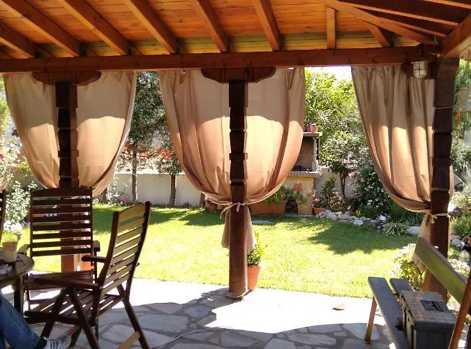 Poly's Sea Side House Case de vacanță Koropi