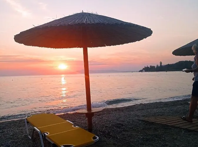 Case de vacanță Poly's Sea Side House Koropi