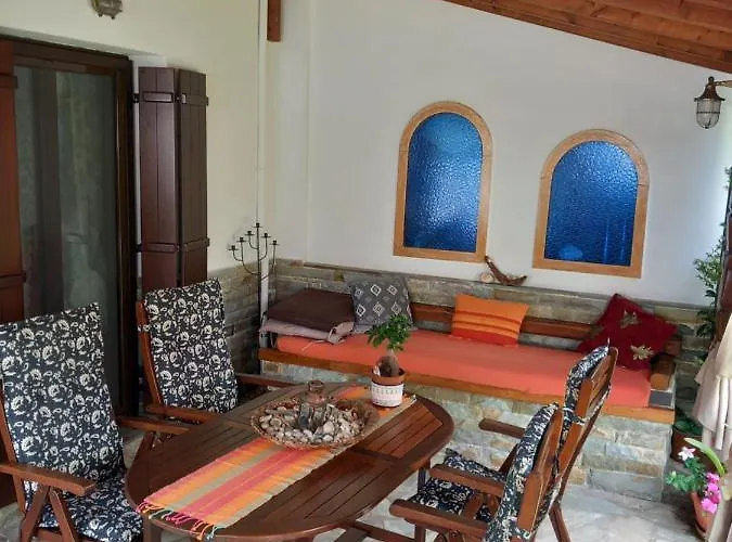 Poly's Sea Side House Holiday home *